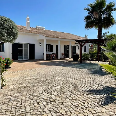 Villa Ben - Private Pool Garden, Sun Day
