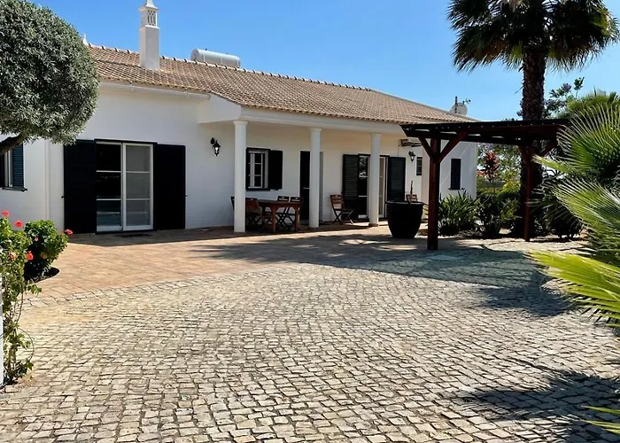 Villa Ben - Private Pool Garden, Sun Day